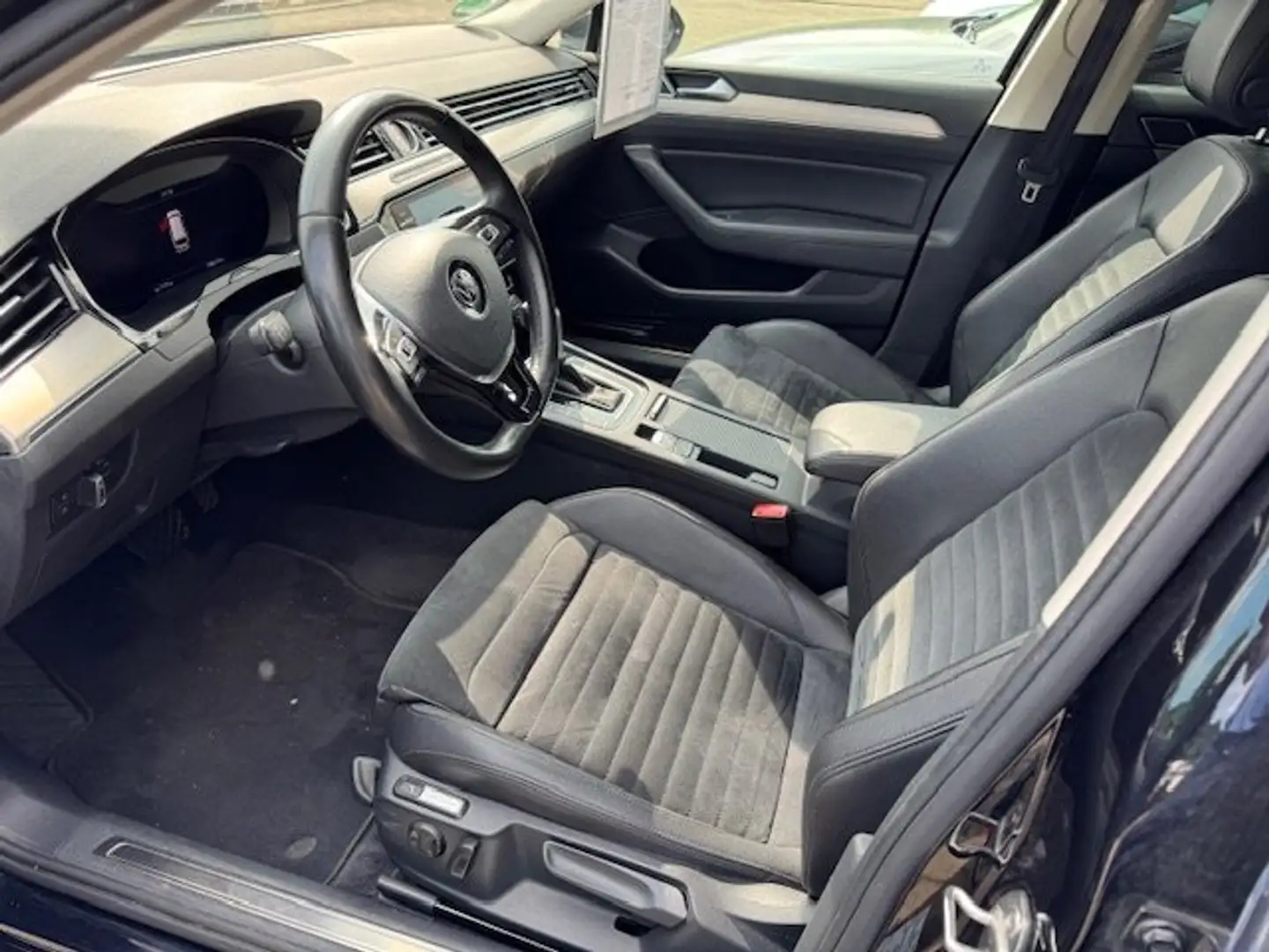 Volkswagen Passat Variant 1.8 TSI (BlueMotion Technology) DSG Highline Negro - 2