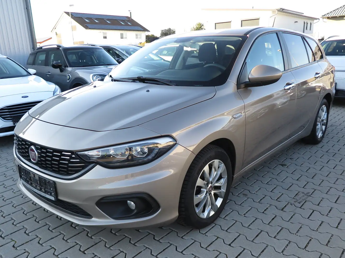 Fiat Tipo Navigation Kamera Sitzheizung Bronze - 1