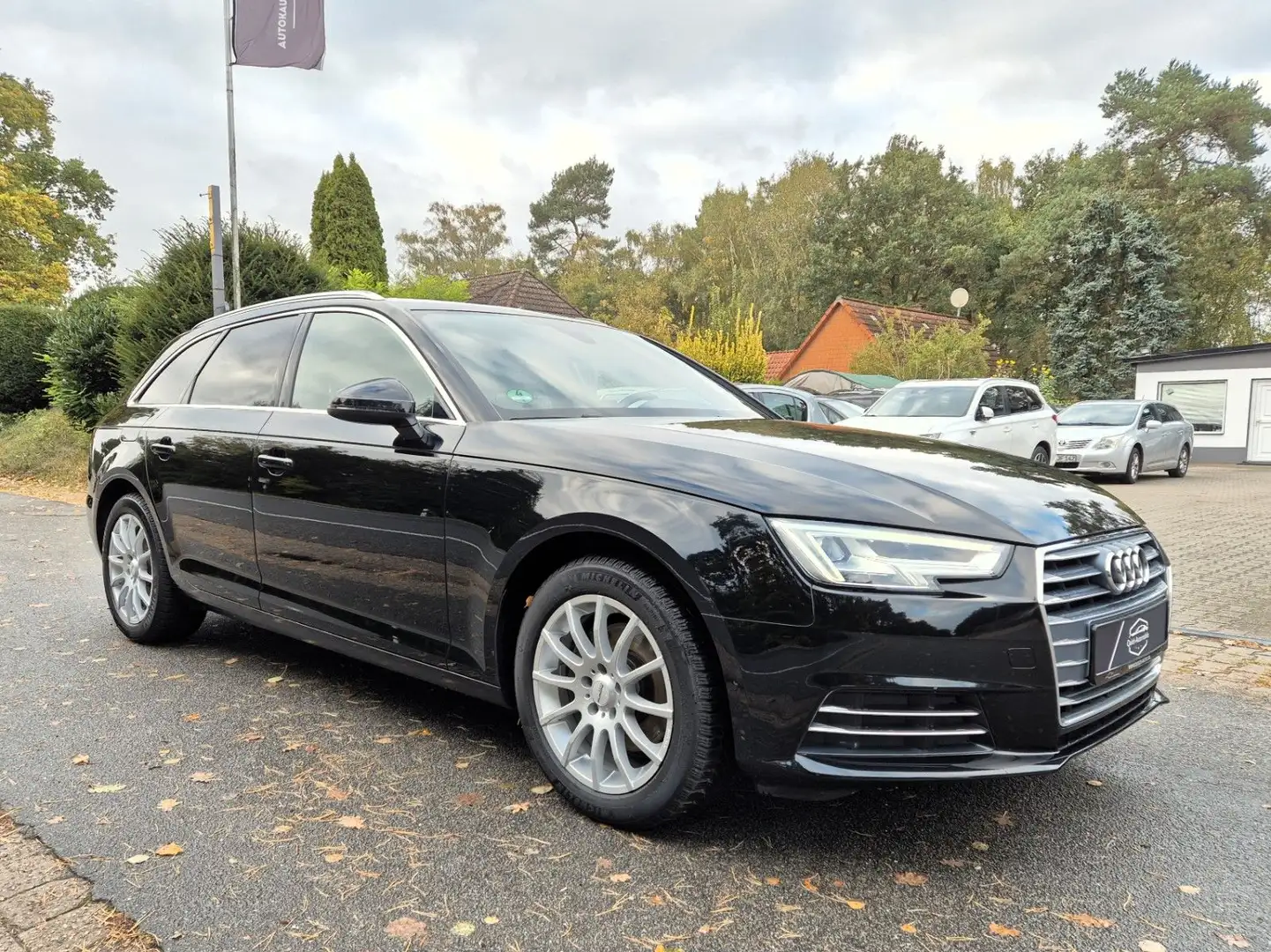 Audi A4 Avant sport |Klima|Sitzhzg|Alcantara| Schwarz - 1