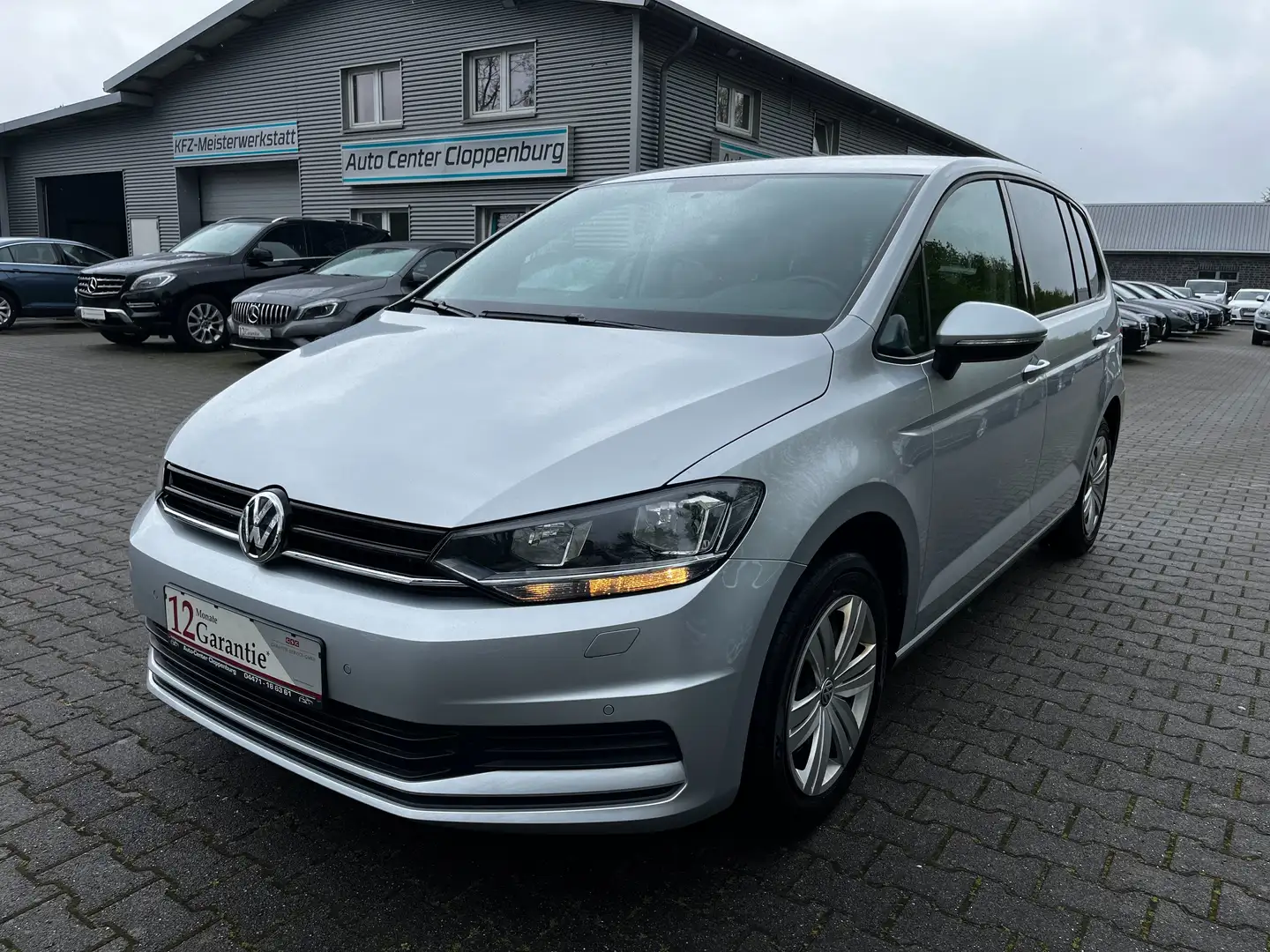 Volkswagen Touran 1,6 TDI BMT DSG "Trendline" Argent - 1