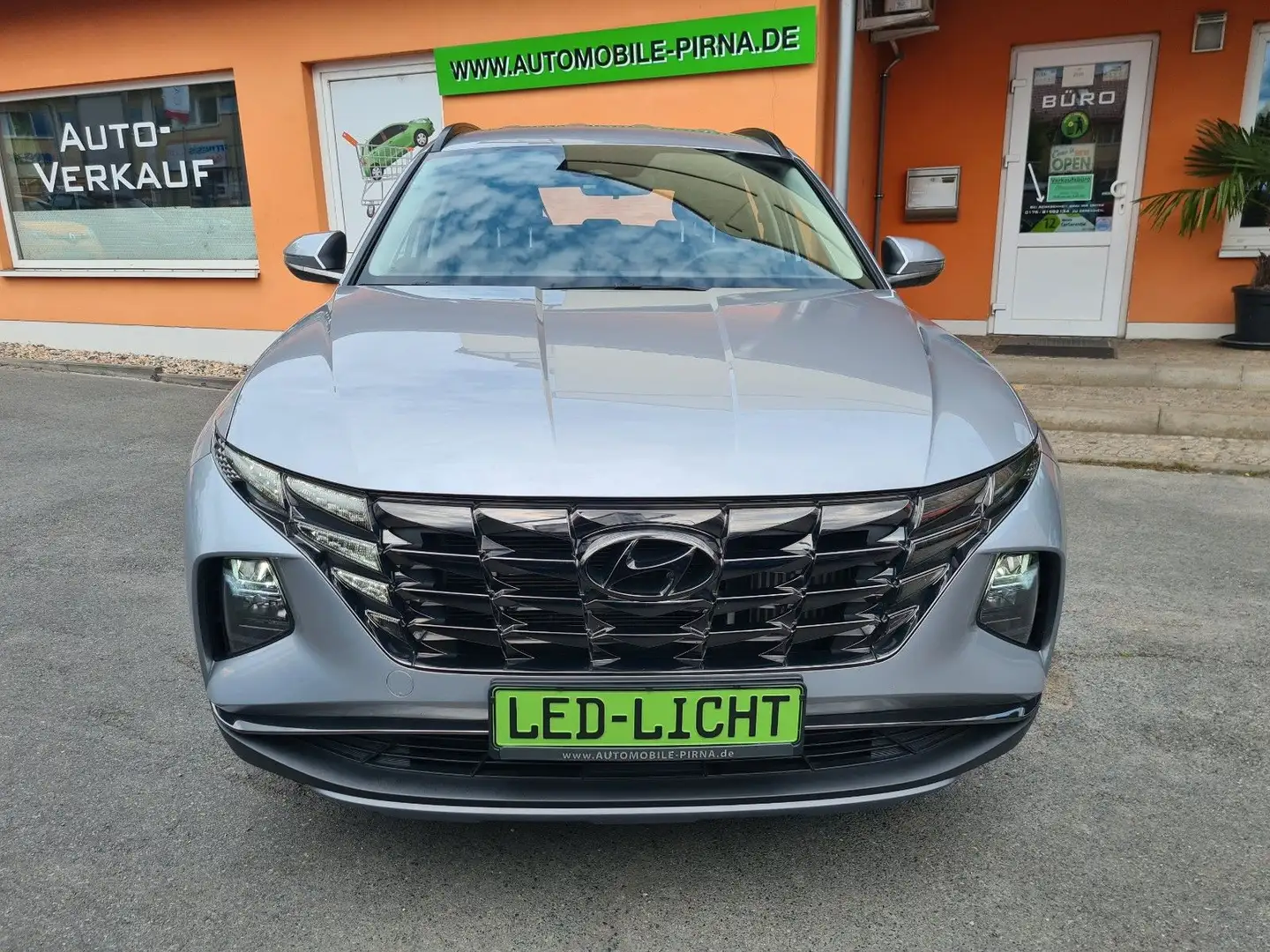 Hyundai TUCSON 1.6T-GDi Select 2WD+wenig KM/LED+NAVI+CAM Argento - 2
