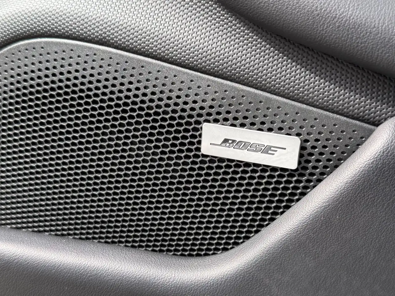 Porsche Taycan 4S Plus 1. Hand Bose, миниатюра 18