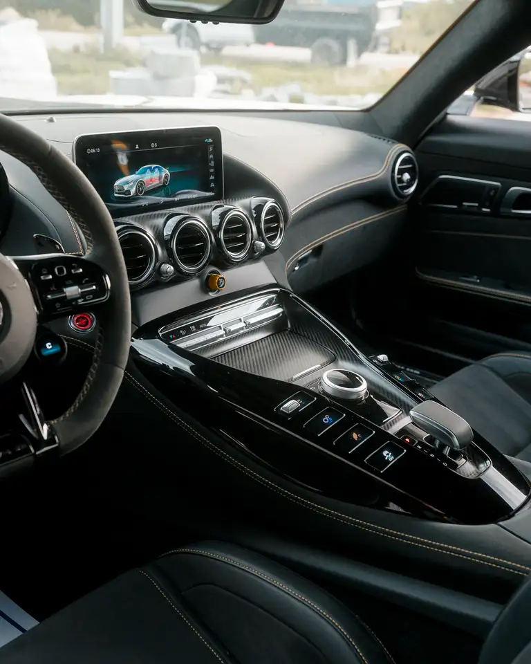 Mercedes-Benz AMG GT снимка Mercedes-Benz AMG GT