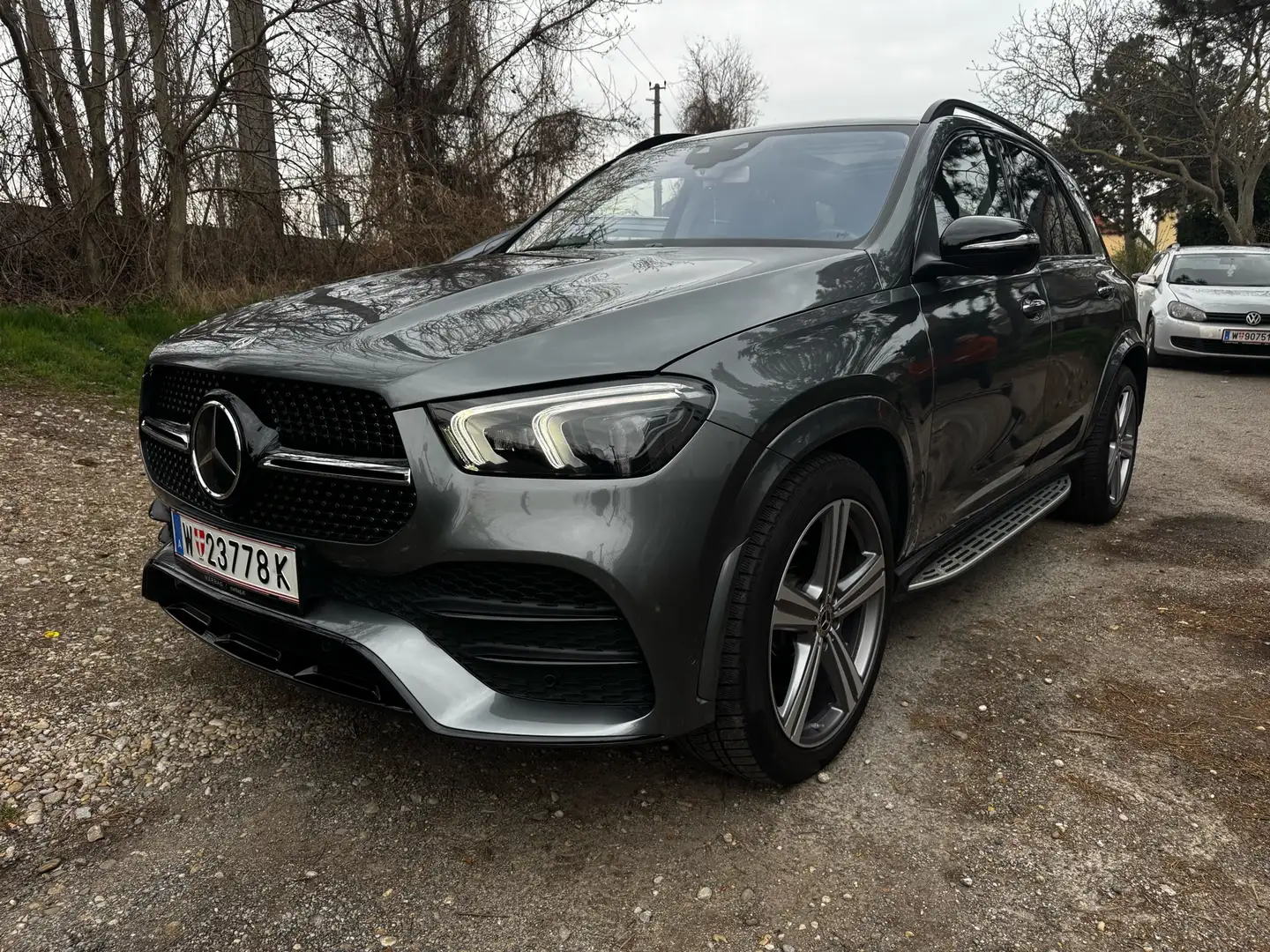 Mercedes-Benz GLE 400 d 4Matic Aut. Amg Pano Night Airmatic Grau - 1