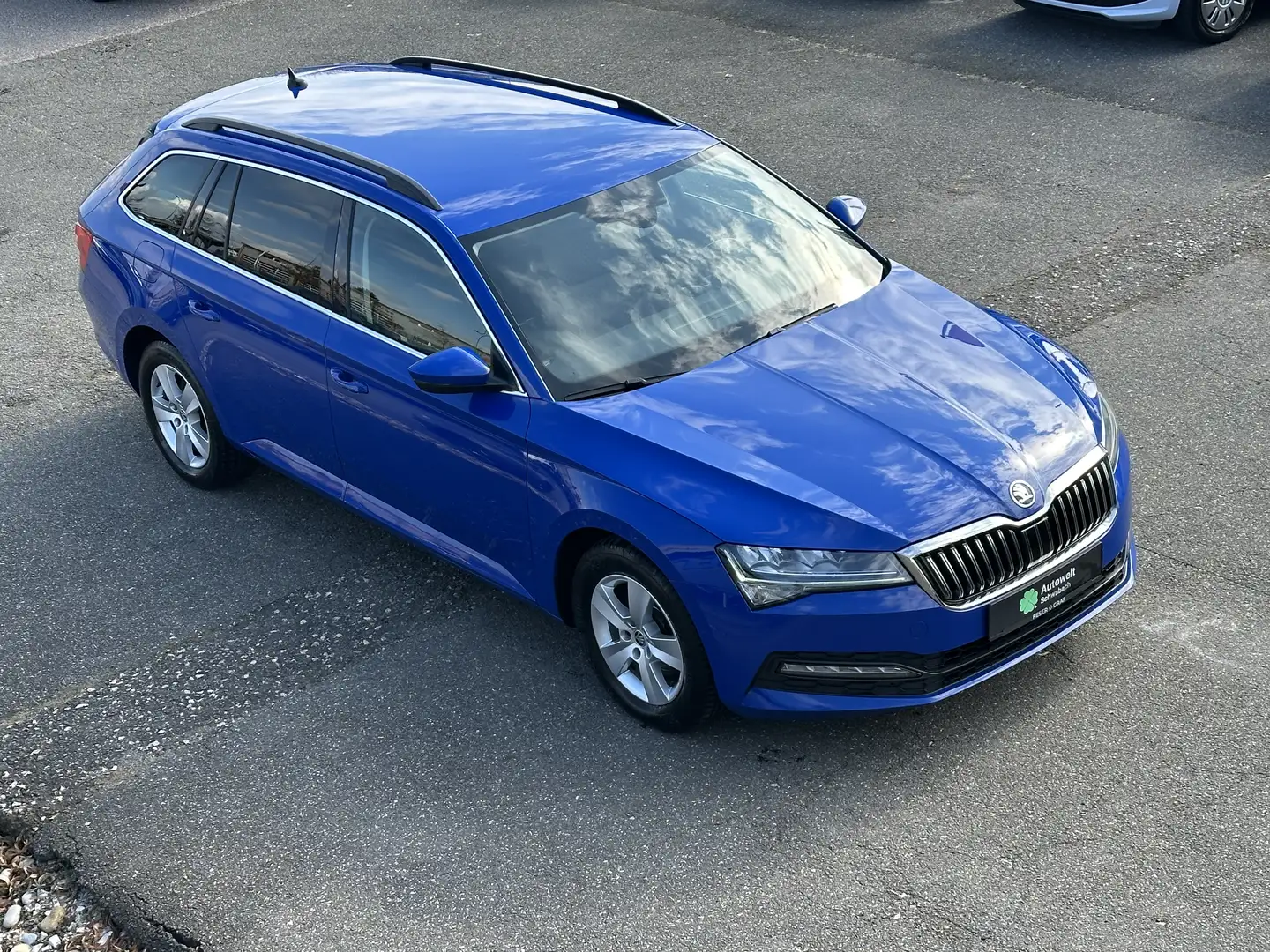 Skoda Superb Combi Ambition 2.0 TDI NAVI LED AHK VIR. Blu/Azzurro - 1