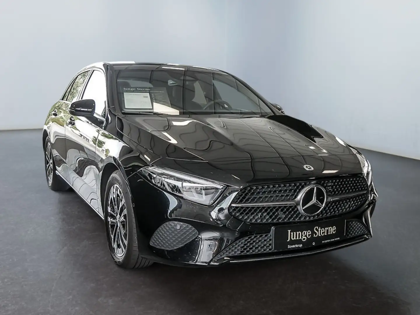 Mercedes-Benz A 200 d , PROGRESSIVE SPUR KAMERA PDC SHZ Schwarz - 2