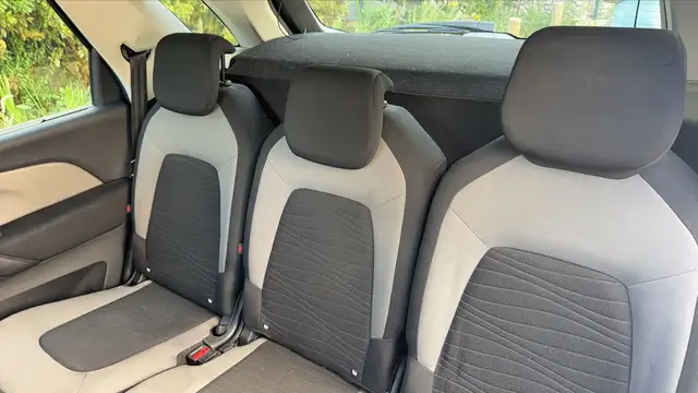 Citroen C4 Picasso view 9