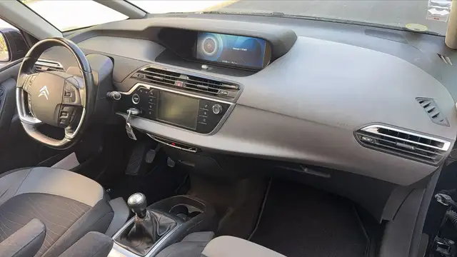 Citroen C4 Picasso view 10