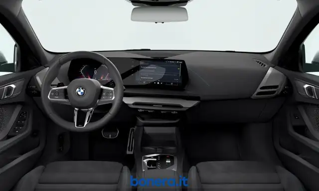 BMW 1 Series view 3