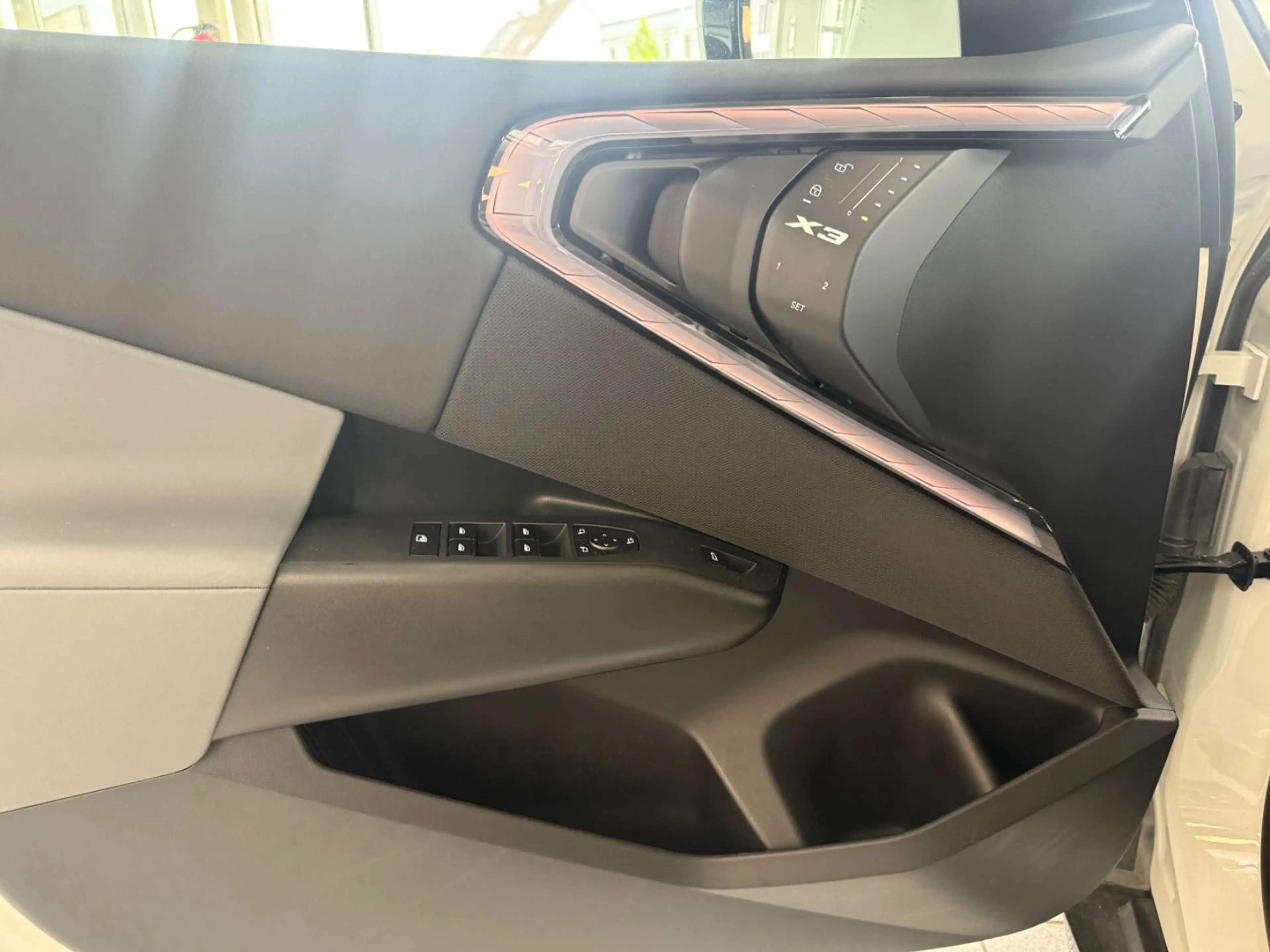 BMW X3 20i xDrive AUT./LED/CAM/MEMORY/AHK/WIDESCREEN — photo 12