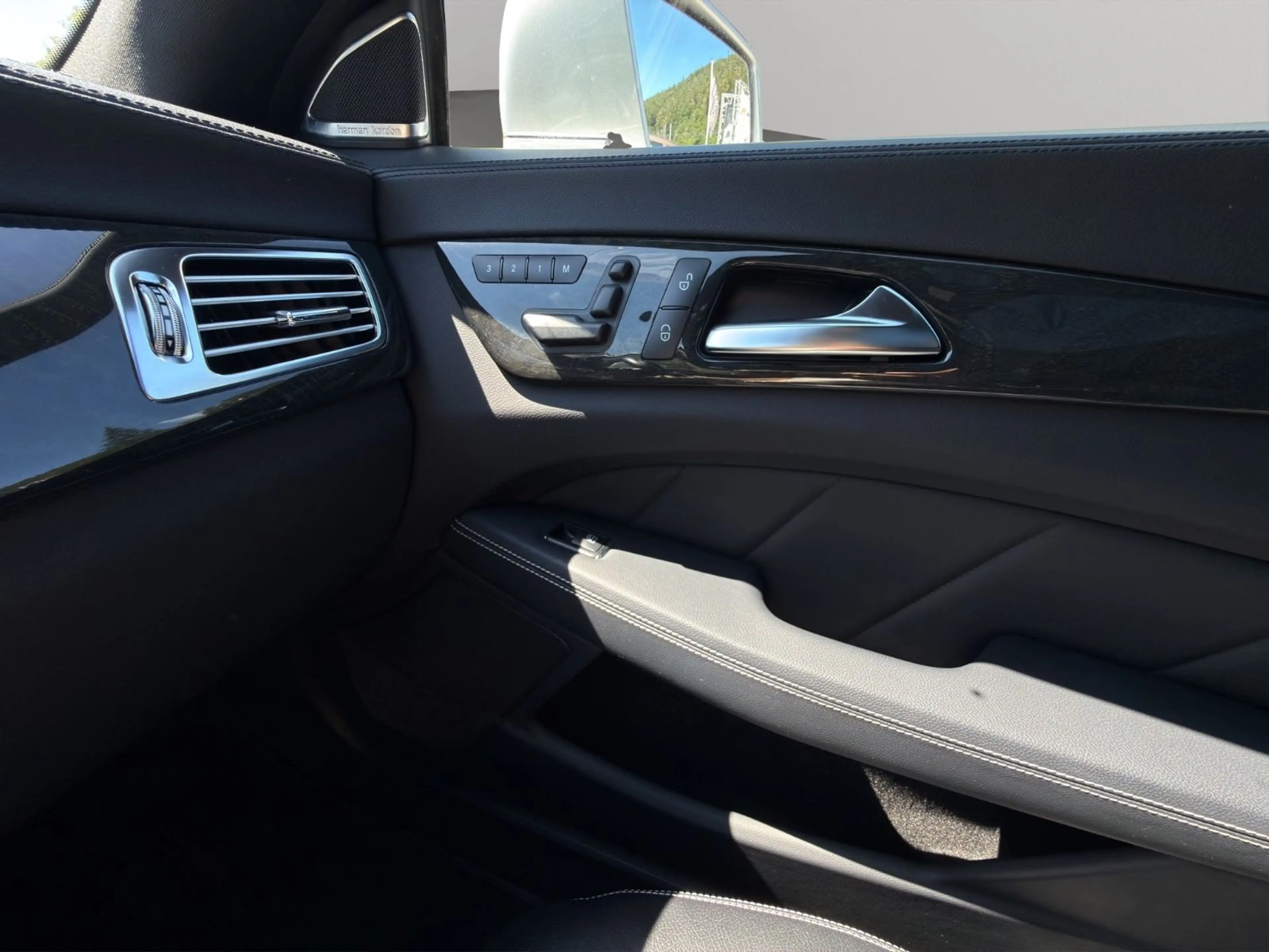 Mercedes-Benz CLS 350 Shooting Brake BE AMG| SDACH 8FACH SHZ — photo 15