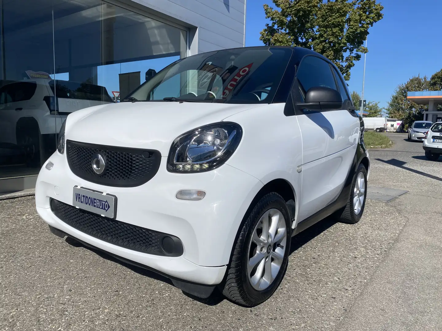smart forTwo Fortwo 1.0 Passion 71cvTwinamic+ClimaAut+LED+Bluet Bianco - 1