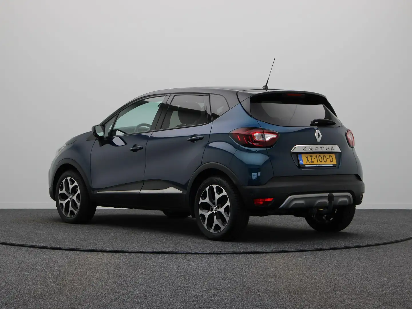 Renault Captur TCe 90pk Intens | Trekhaak | Climate control | Nav Blauw - 2