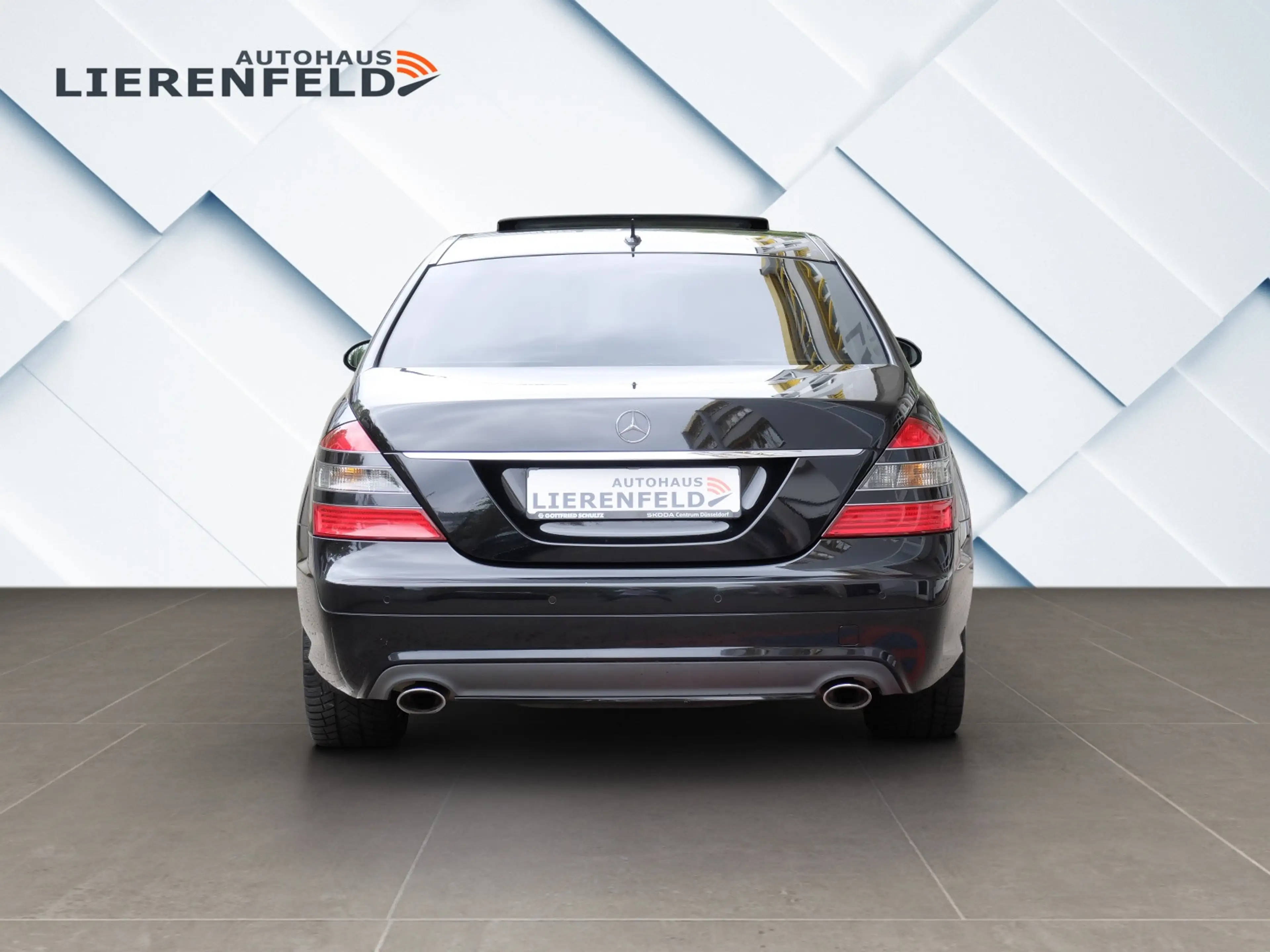 Mercedes-Benz S 350 orig. AMG Paket Mega Austattung — photo 4