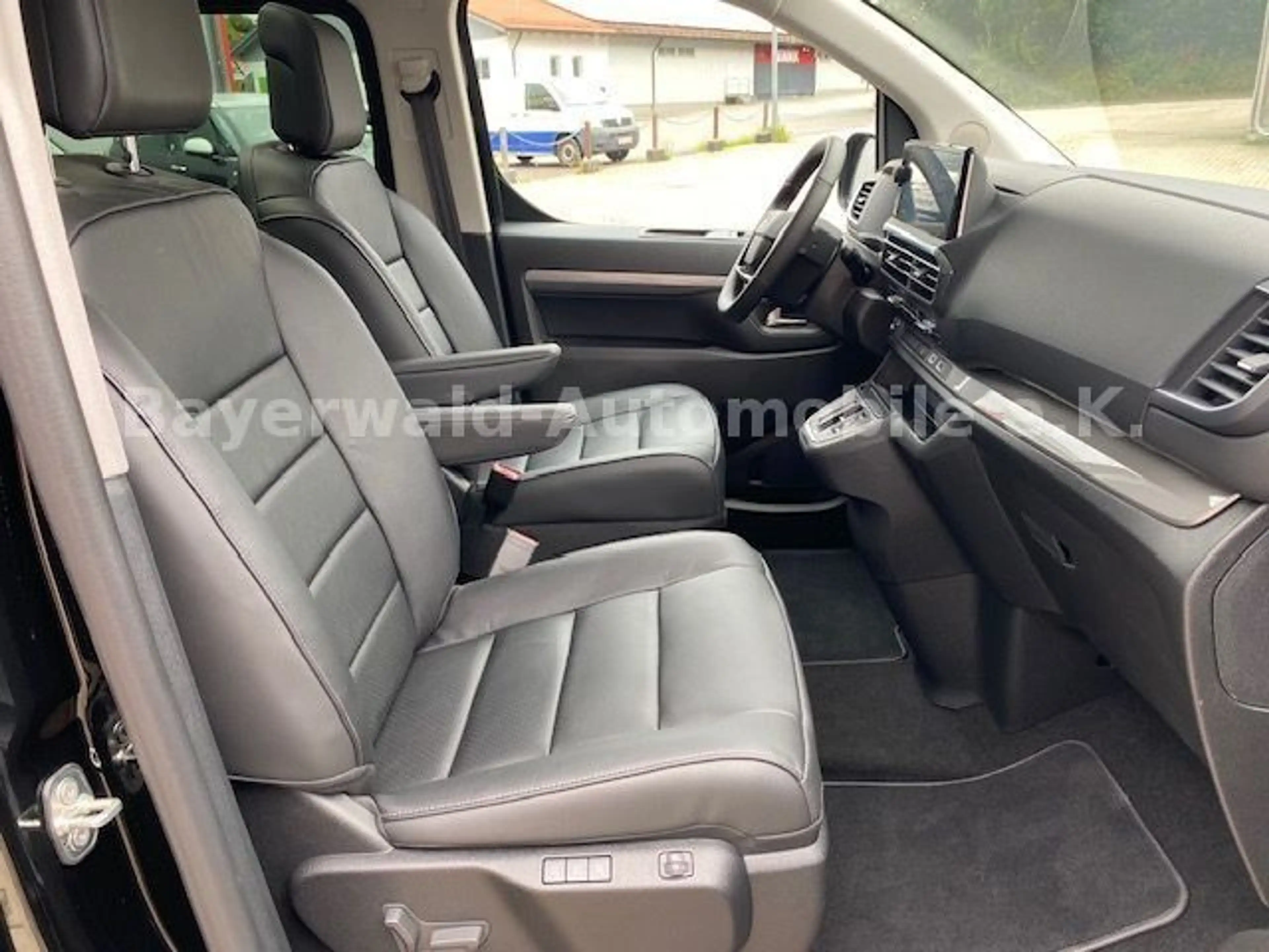 Opel Zafira Life GS 2.0 6 Sitze Leder Navi Kamera AHK — photo 13