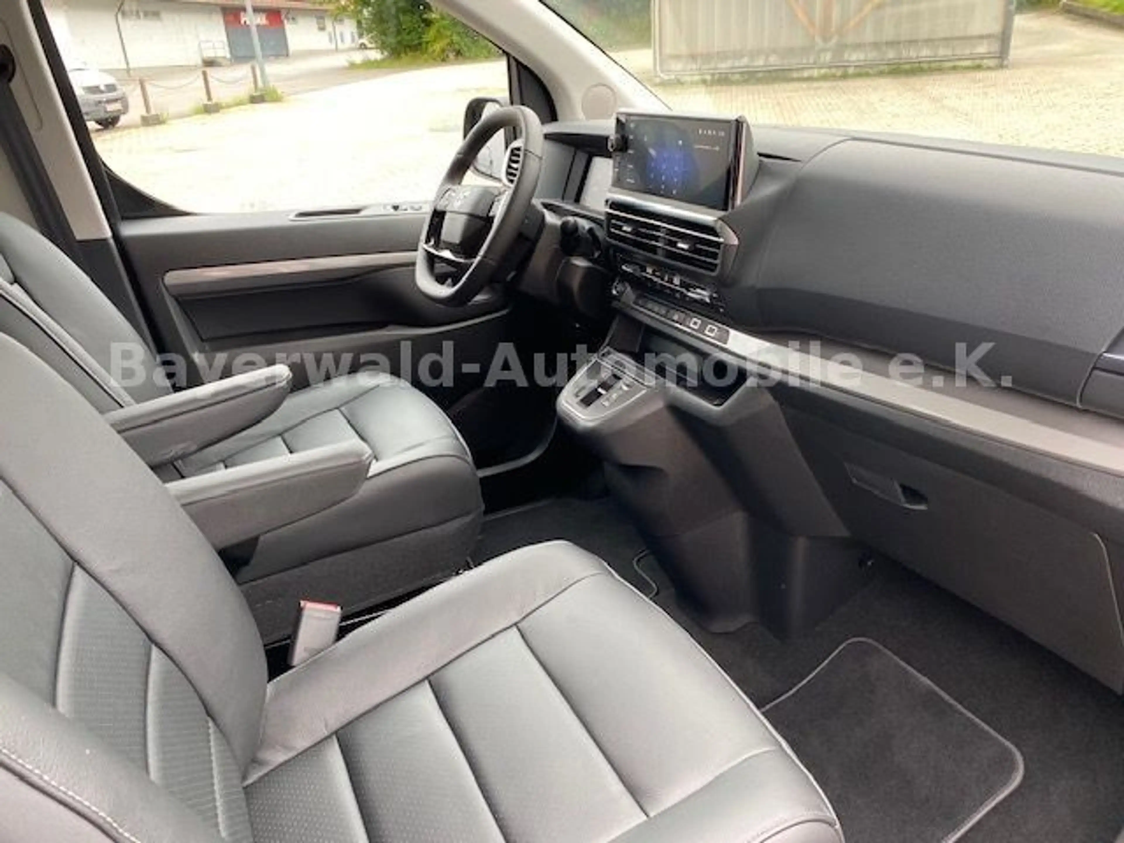 Opel Zafira Life GS 2.0 6 Sitze Leder Navi Kamera AHK — photo 14