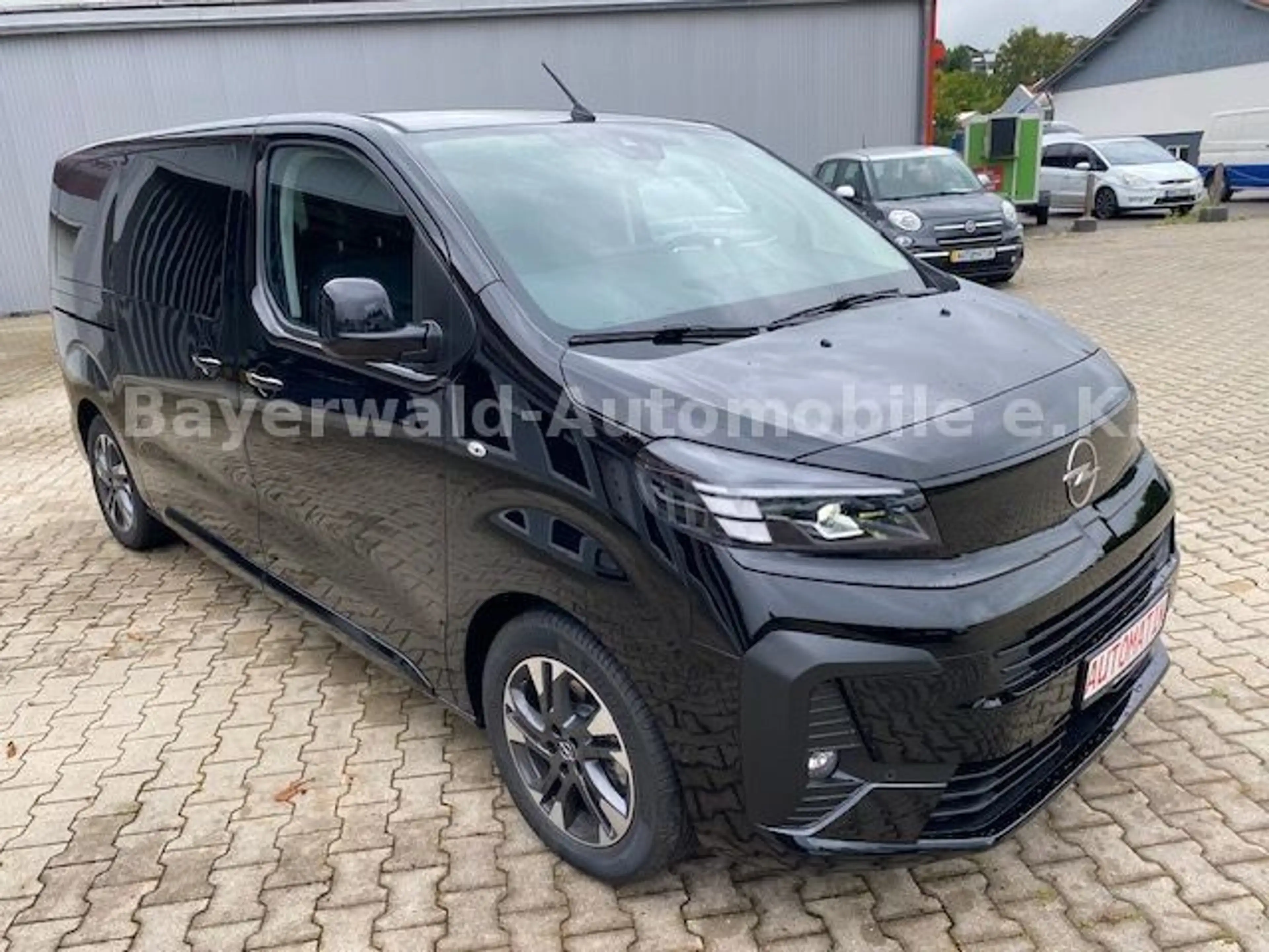 Opel Zafira Life GS 2.0 6 Sitze Leder Navi Kamera AHK — photo 4