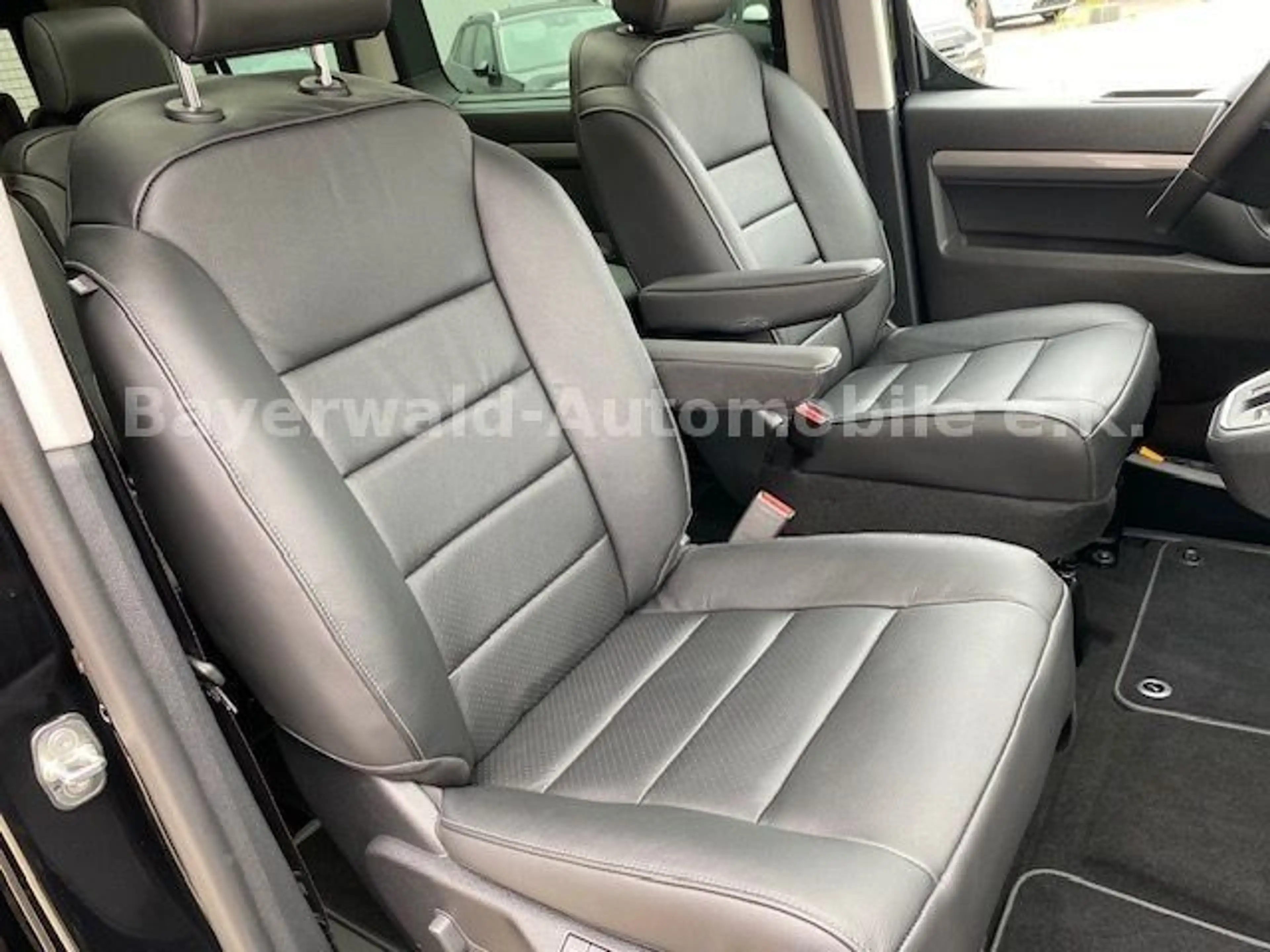 Opel Zafira Life GS 2.0 6 Sitze Leder Navi Kamera AHK — photo 15