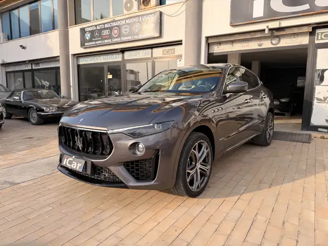 Maserati Levante 3.0 V6 Gransport 350cv auto my20