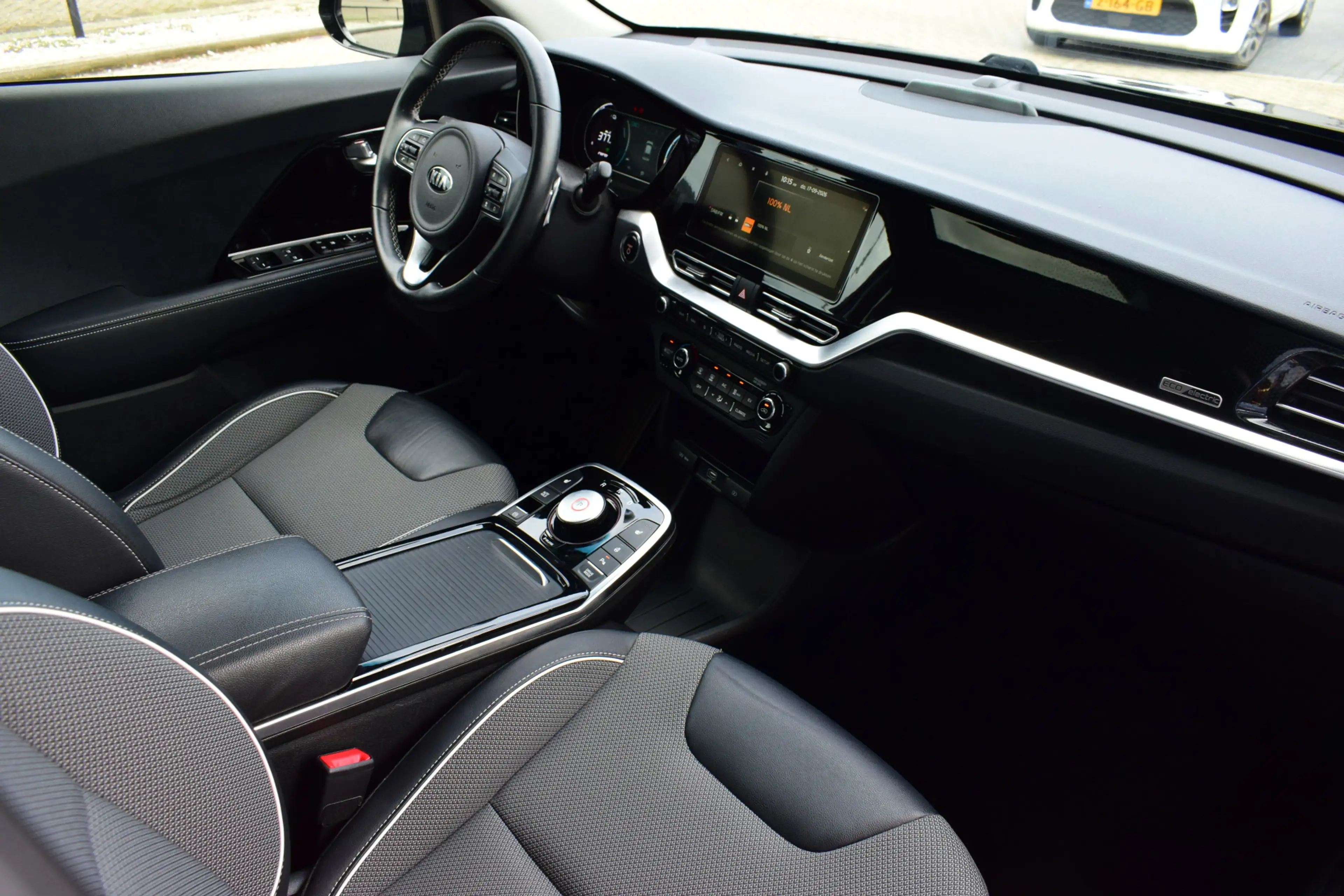 Kia e-Niro DynamicPlusLine 64 kWh | Stoel-/ Stuurverwarming | — photo 12