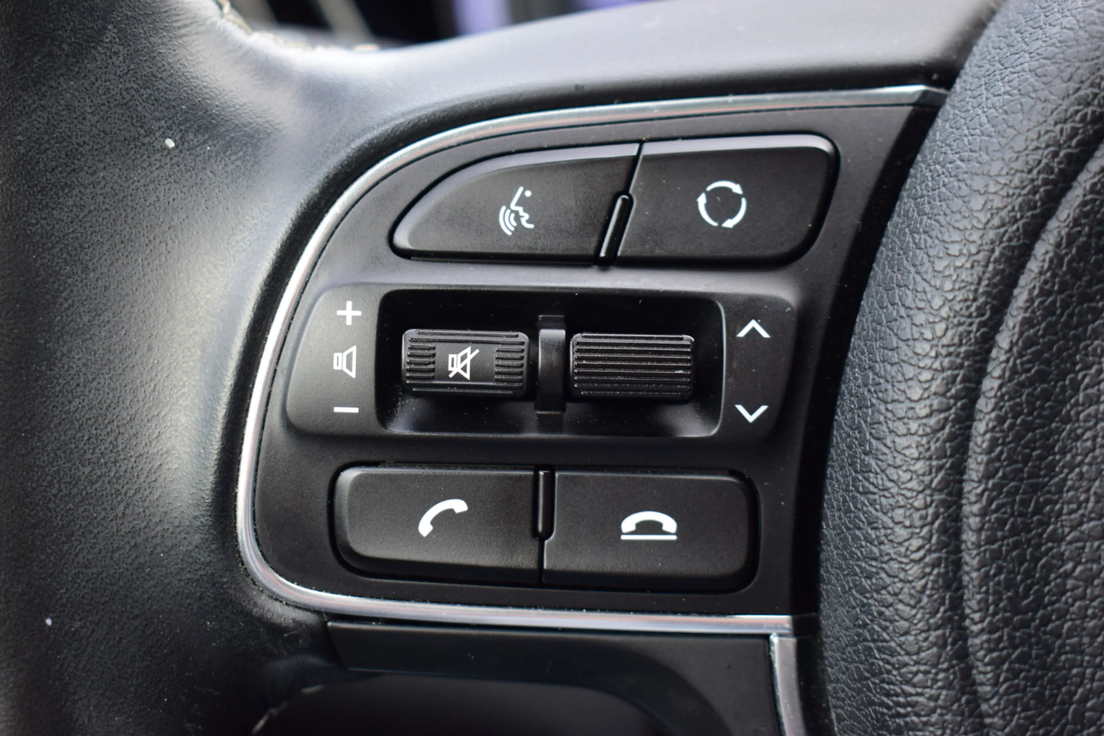 Kia e-Niro DynamicPlusLine 64 kWh | Stoel-/ Stuurverwarming | — photo 15