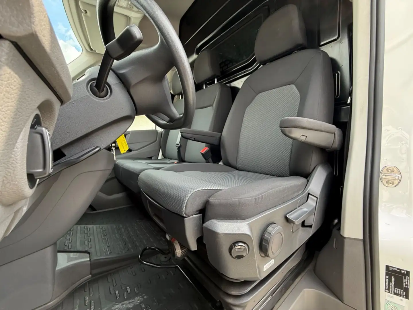 Volkswagen Crafter CRAFTER LANG KLIMA NAVI KAMERA PDC APPLE-CARPLAY Weiß - 2