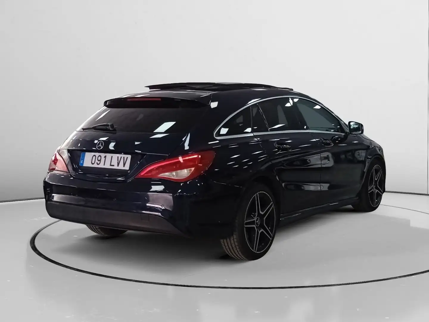 Mercedes-Benz CLA 200 Shooting Brake 200d 7G-DCT Azul - 2