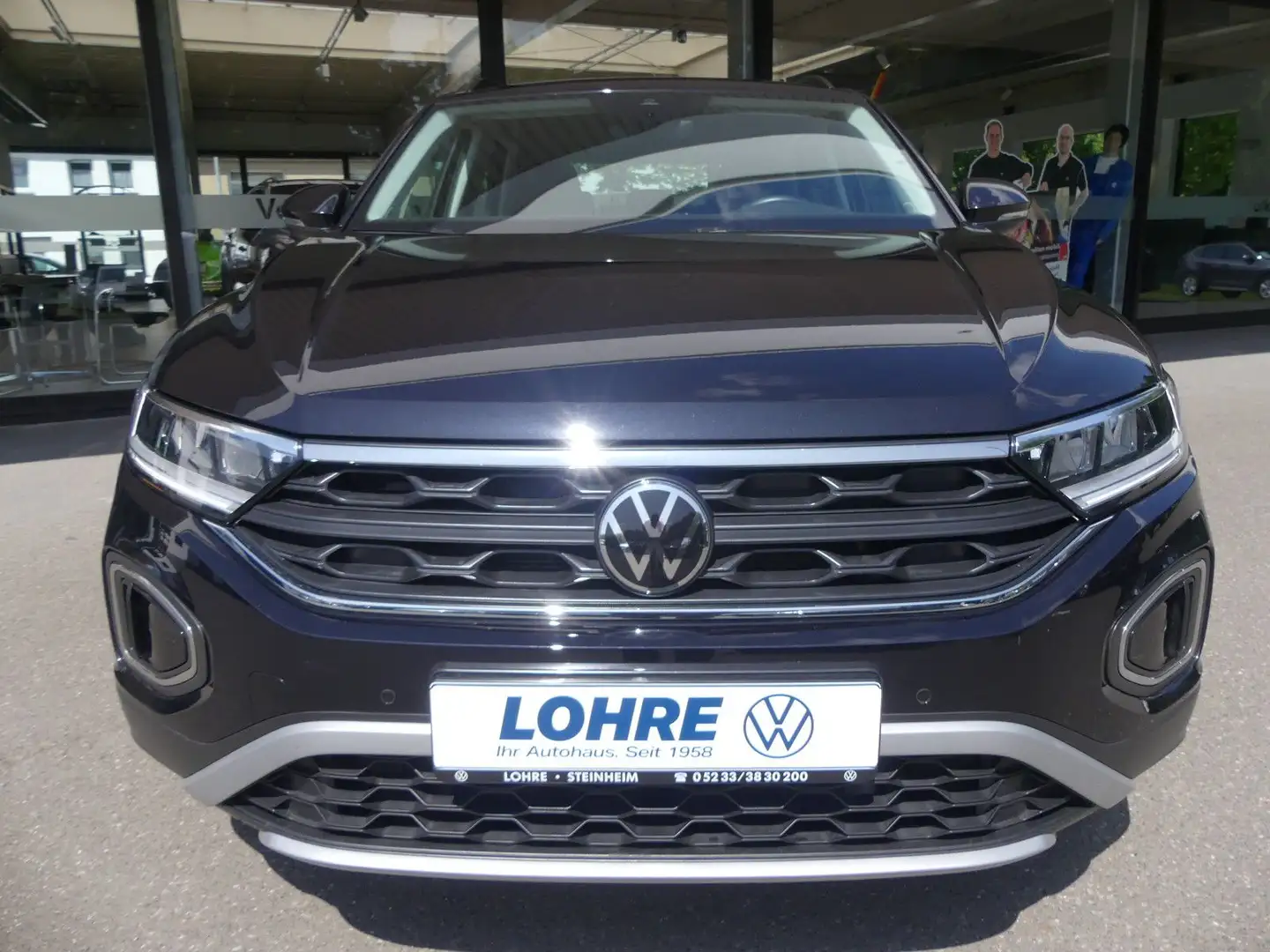 Volkswagen T-Roc 1.5 TSI Life Zwart - 2