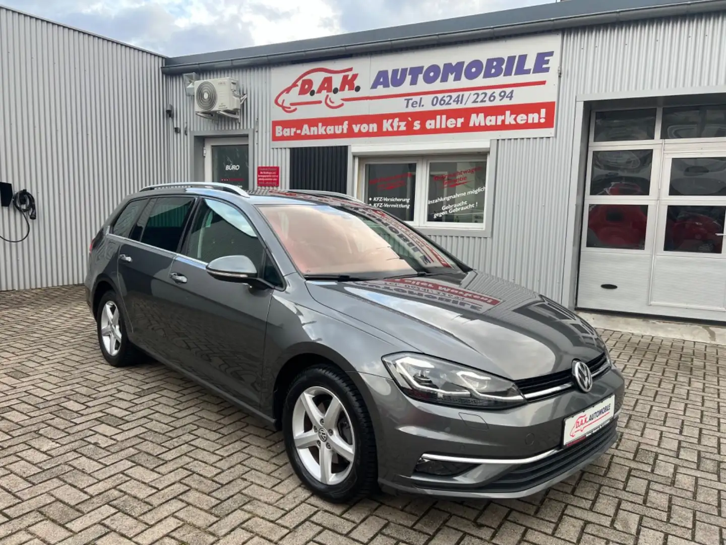 Volkswagen Golf VII Variant Highline BMT/Start-Stopp *Pano* Grau - 1