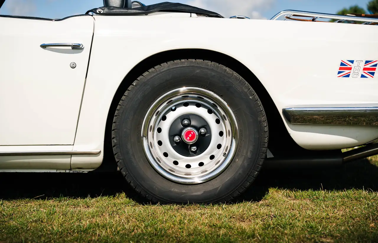 Triumph TR6 Carburator SU - 125 CV - renovated, foto 10