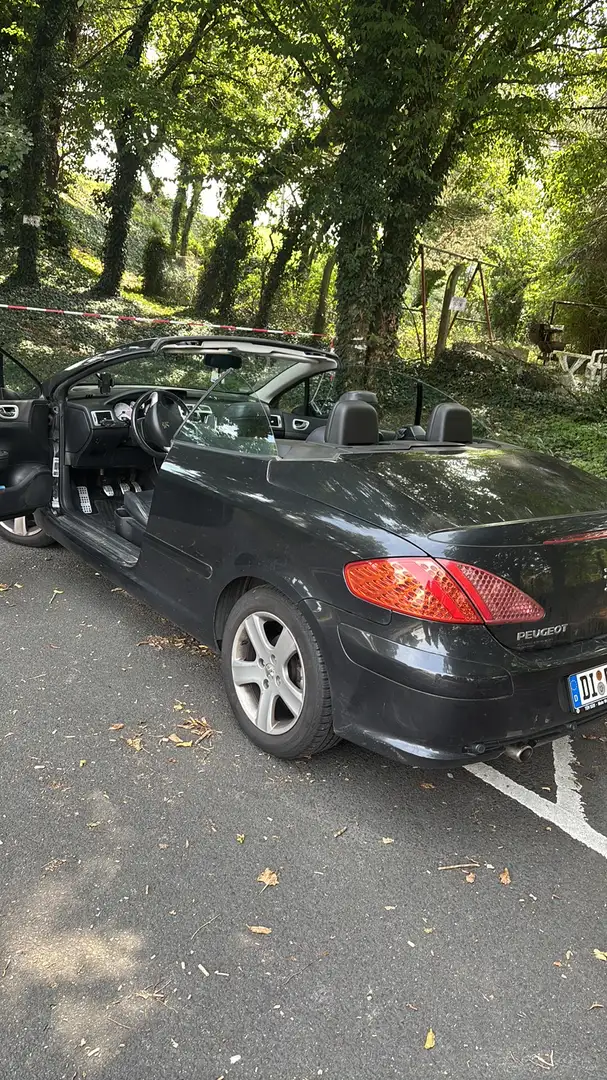 Peugeot 307 Basis Schwarz - 1