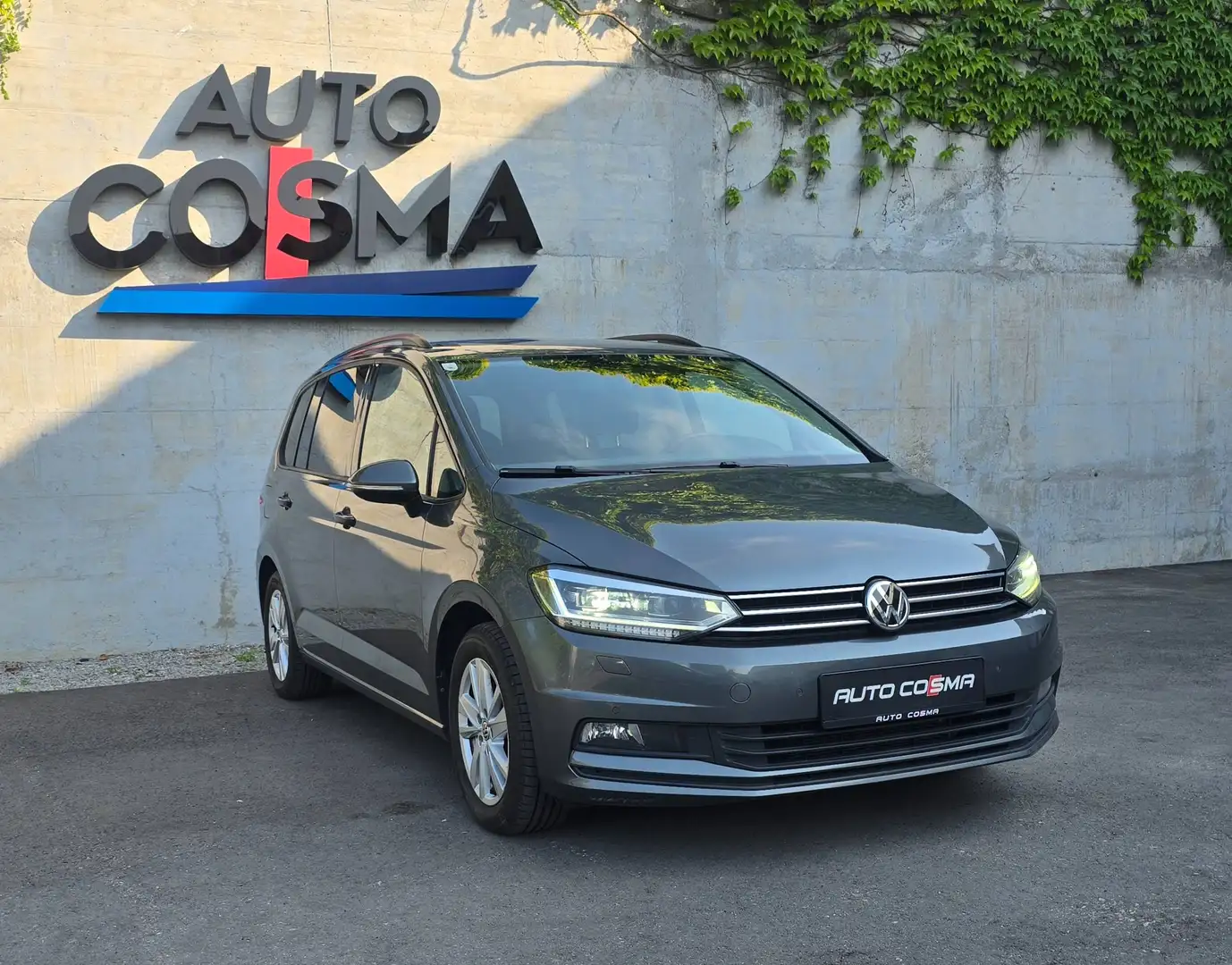 Volkswagen Touran Comfortline BMT/Start-Stopp /AHK/ ACC/ Grau - 2