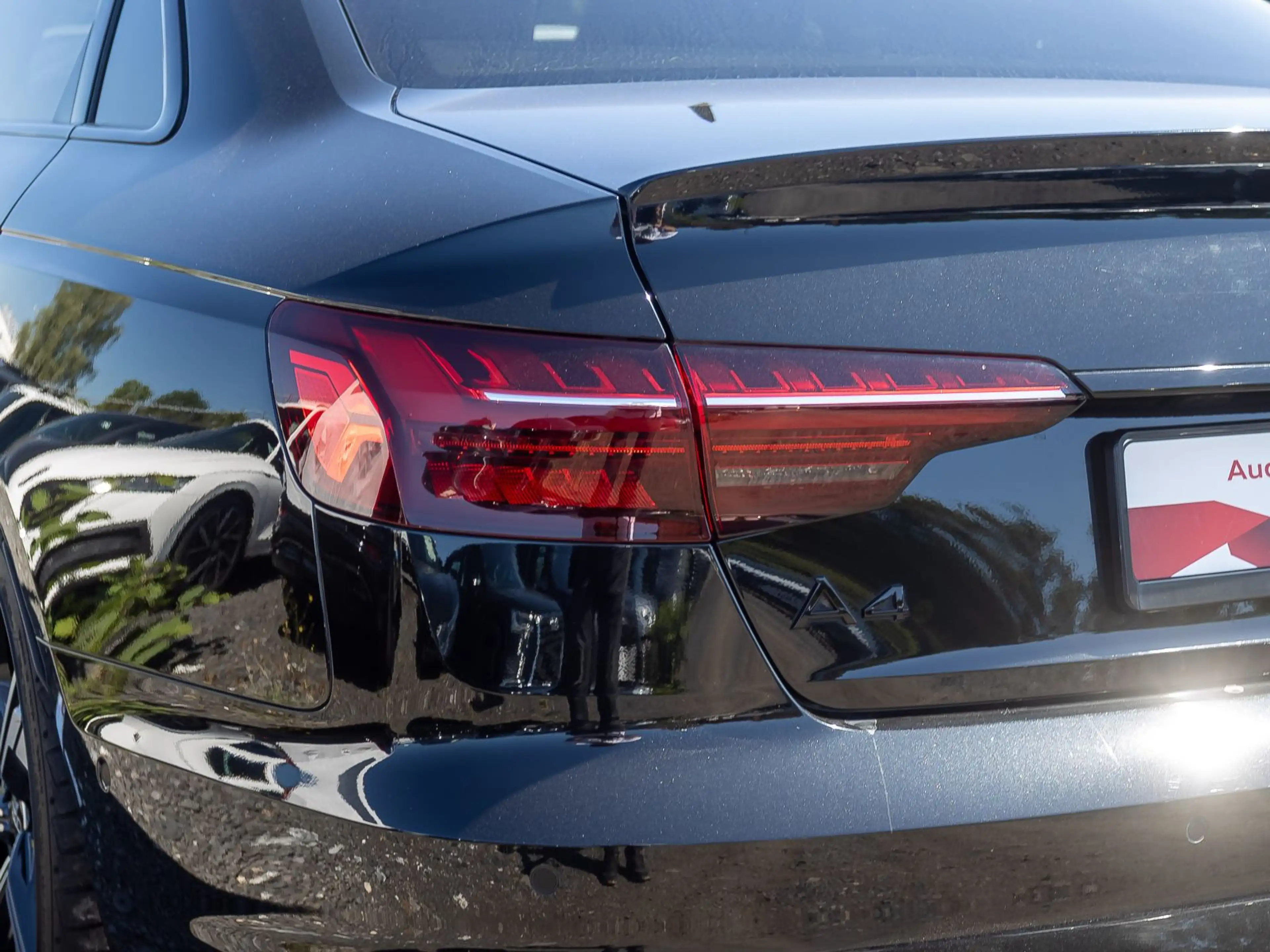 Audi A4 S line 35TFSI Stronic LED GRA DAB CarPlay EPH — photo 9