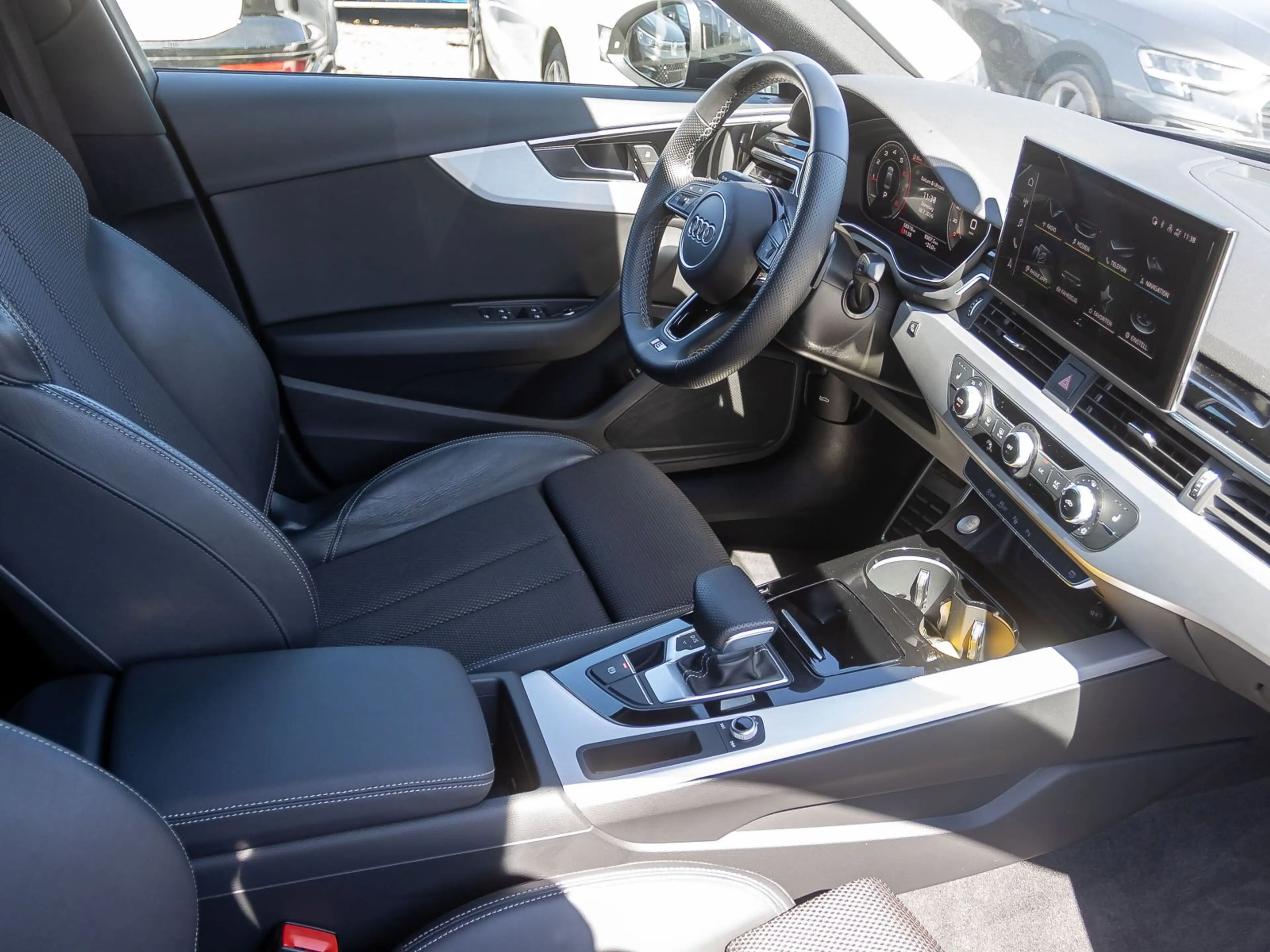Audi A4 S line 35TFSI Stronic LED GRA DAB CarPlay EPH — photo 27