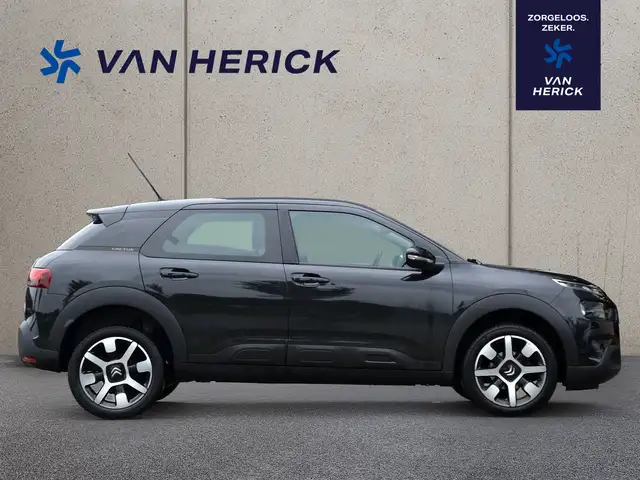Citroen C4 Cactus view 3