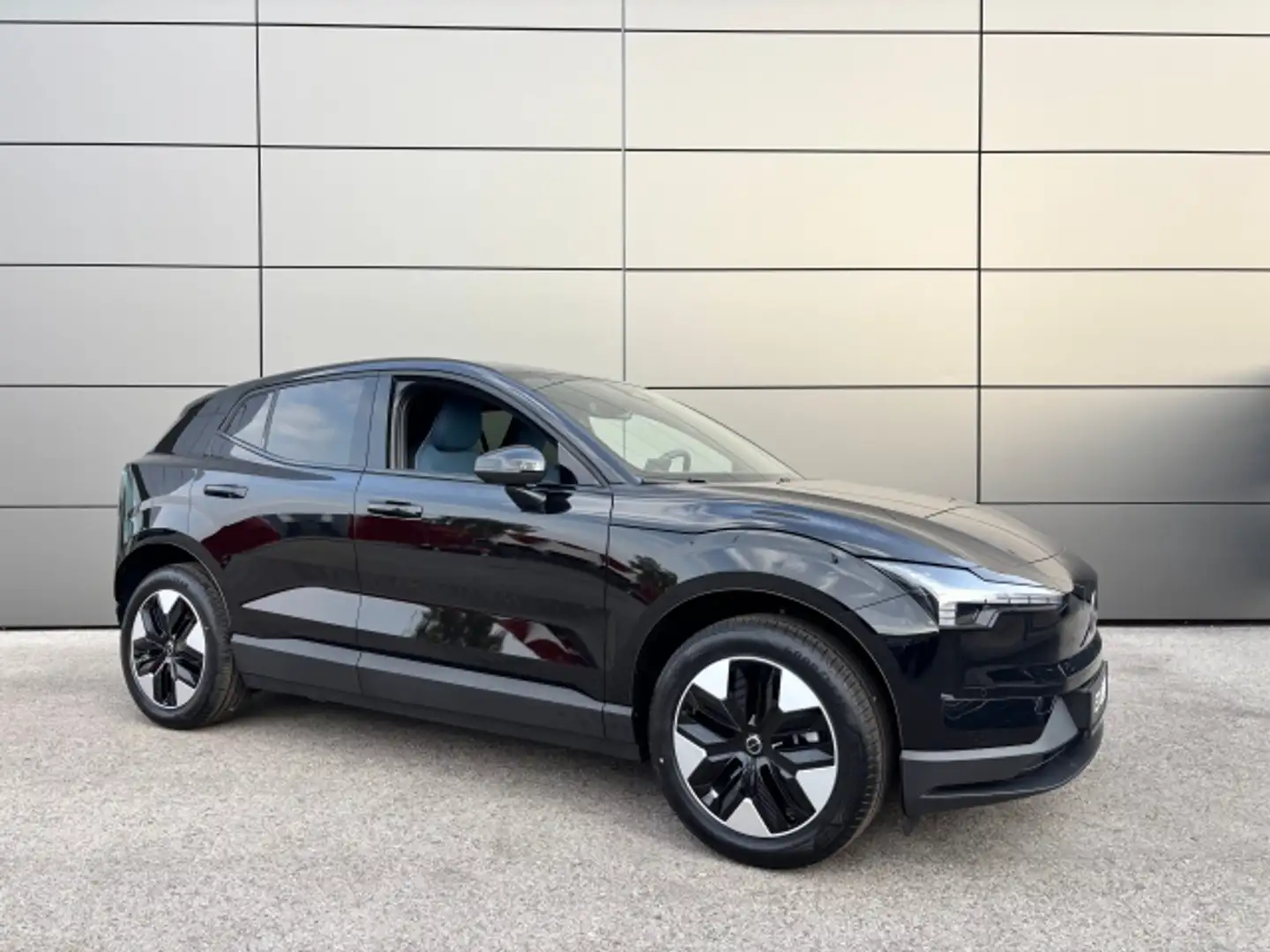 Volvo EX30 EX30 Plus, P5 Long Range Schwarz - 1