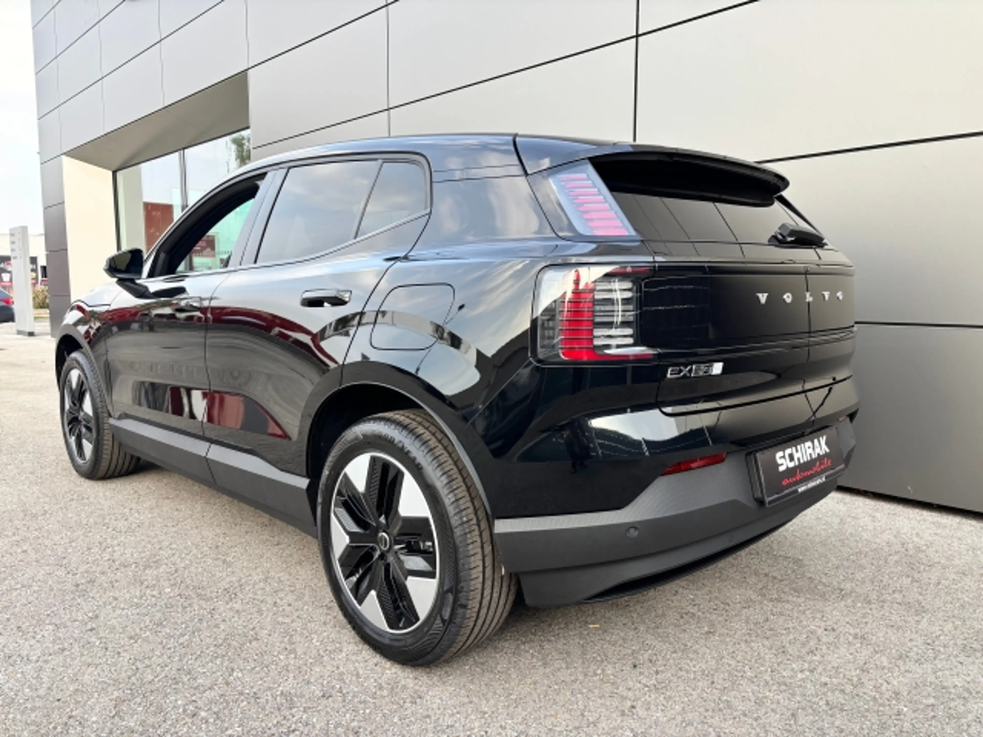 Volvo EX30 EX30 Plus, P5 Long Range — photo 6