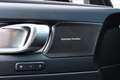 Volvo XC40 B4 Automaat Plus Black Edition | Verwarmbare voors Grijs - thumbnail 15