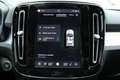 Volvo XC40 B4 Automaat Plus Black Edition | Verwarmbare voors Grijs - thumbnail 20