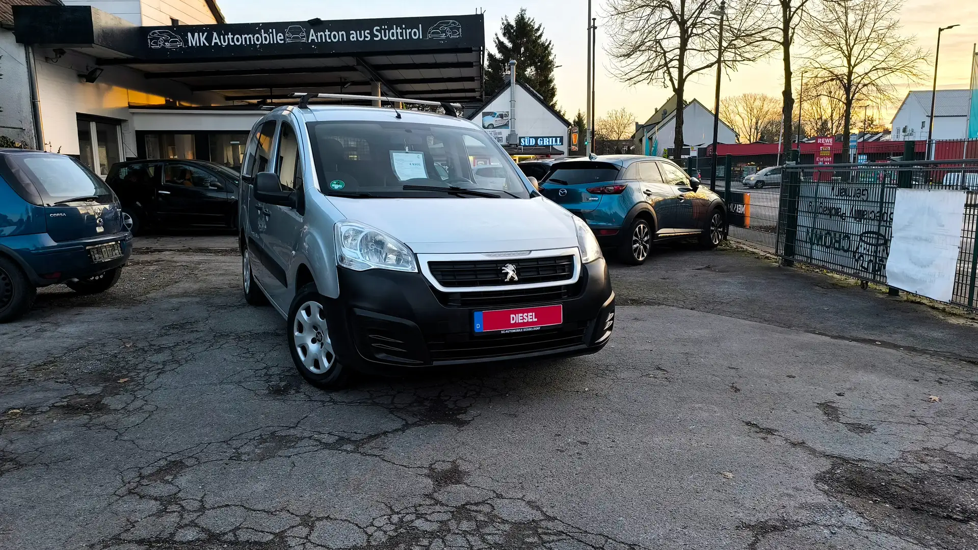 Peugeot Partner L2 1.6 HDi *Doppelkabine/Mixto*AHK*ZV*5-Sitzer* Silber - 2