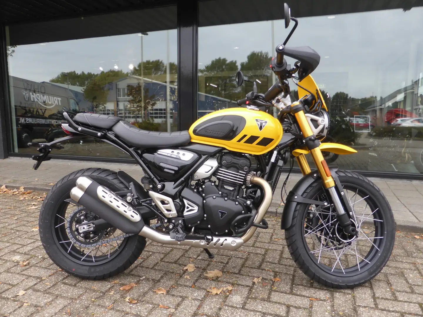 Triumph Scrambler 400 XC De nieuwe Scrambler 400 XC Geel - 1