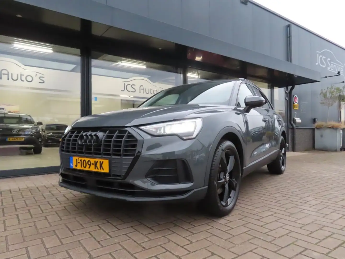 Audi Q3 35 TFSI Pro Line S-Tronic Ecc Leder 19 Inch 2019 Gris - 1