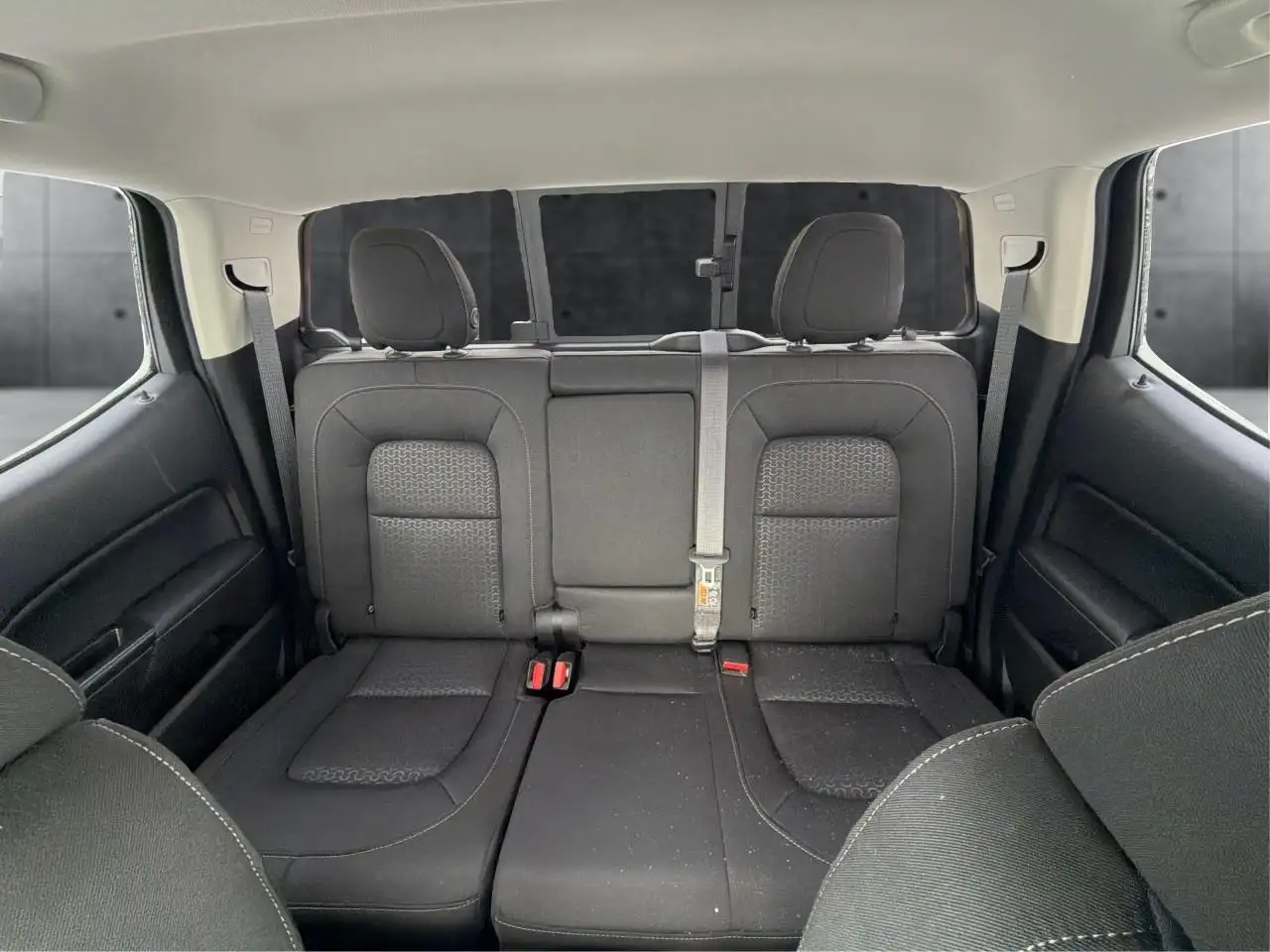 GMC Canyon photo GMC Canyon