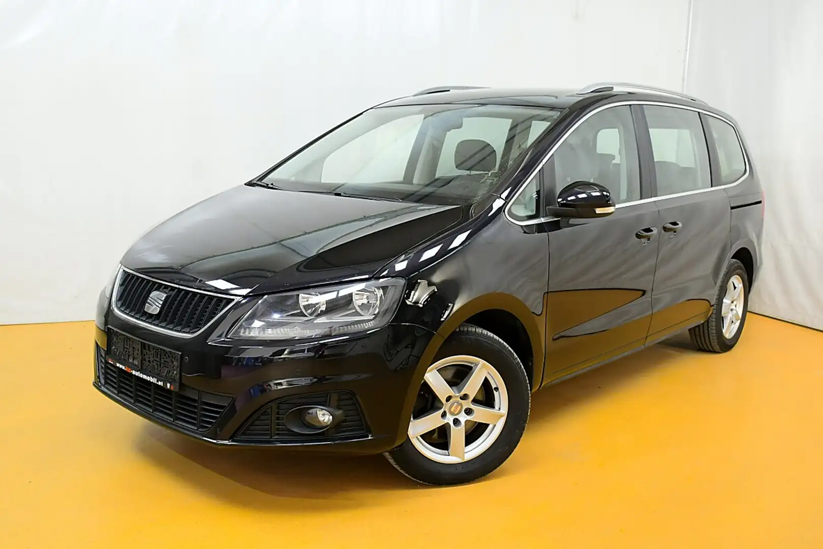 SEAT Alhambra Style 2,0 TDI CR DPF DSG Schwarz - 1