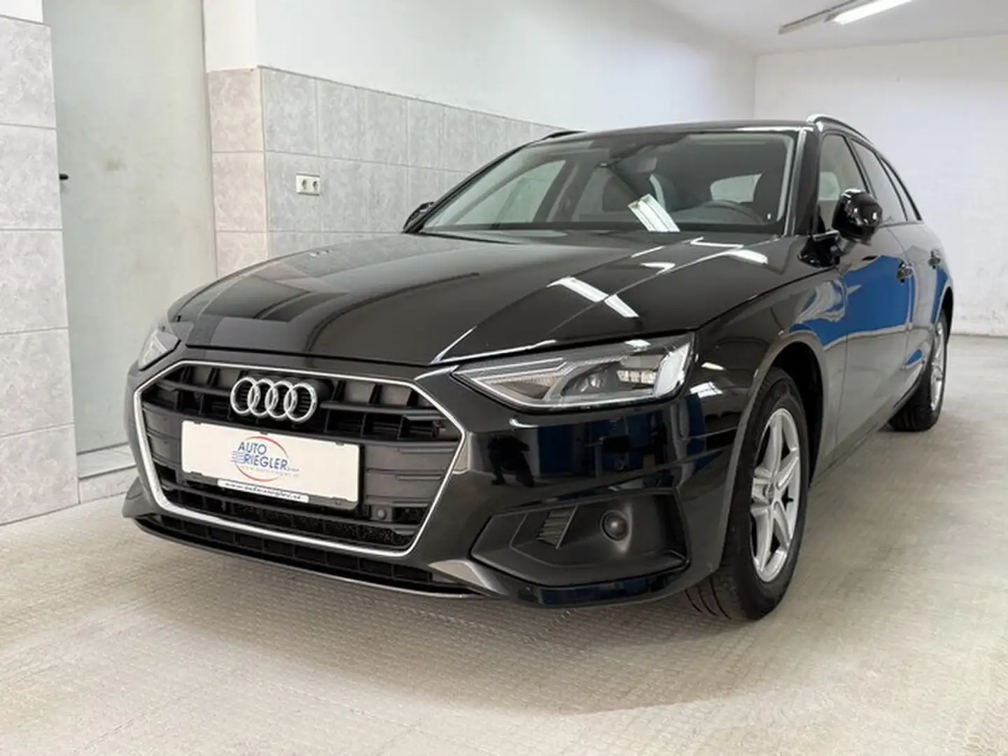 Audi A4 35 TDI ''LED-Navi-Leder-Sportsitze-Sonnenrollos'' Schwarz - 1
