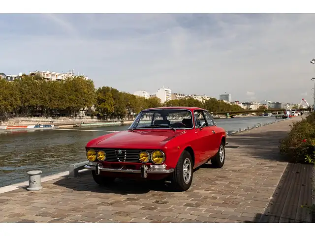 Alfa Romeo GT BERTONE 2000 VELOCE