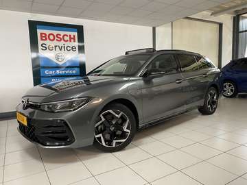 1.5 eHybrid R-Line Edition 272 PK Panoramadak /Tre