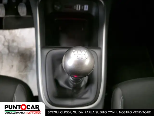Jeep Avenger view 18