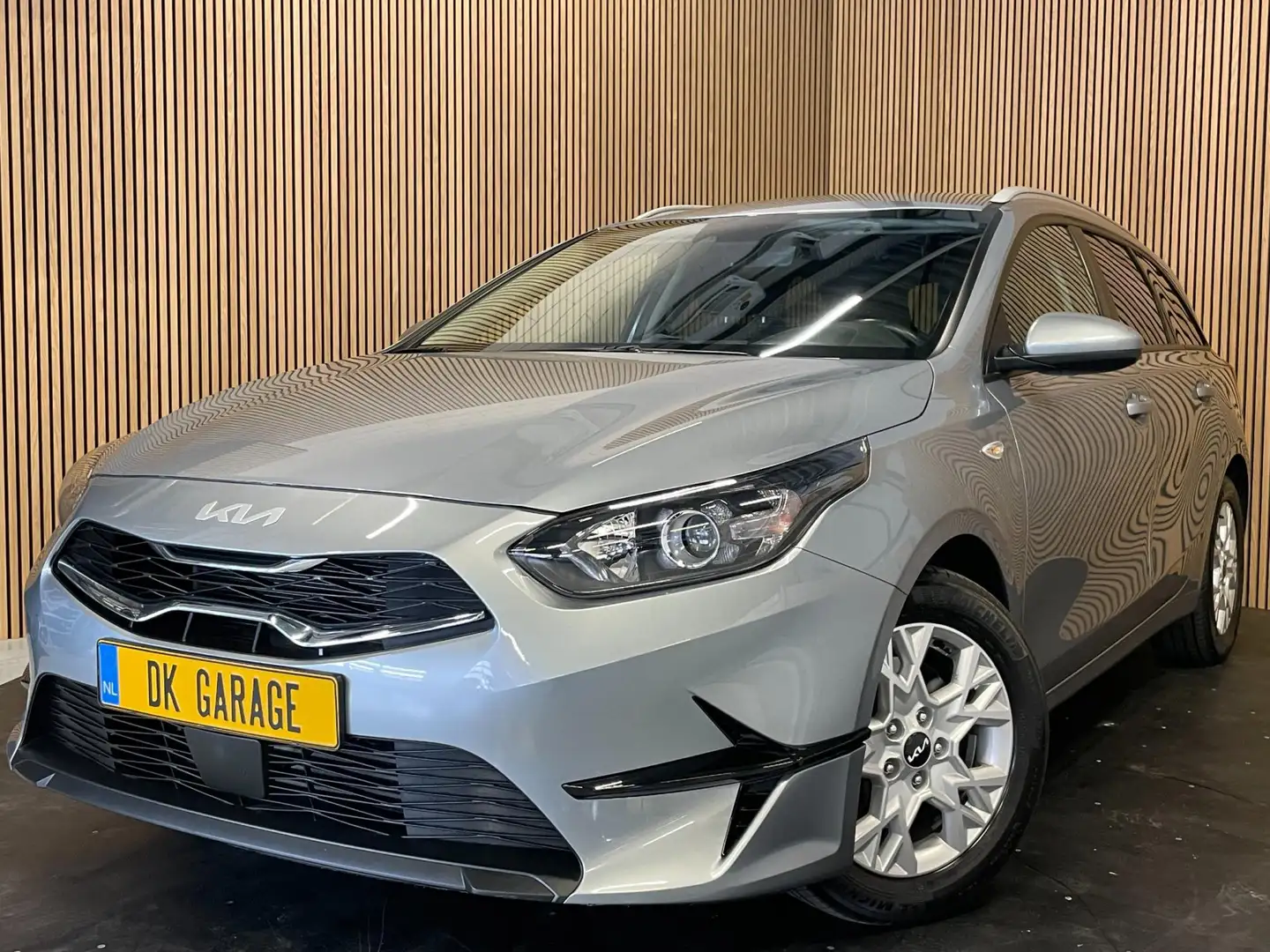 Kia Ceed SW / cee'd SW Sportswagon 1.0 T-GDi DynamicLine|APPLE CARPLAY, A Grijs - 1