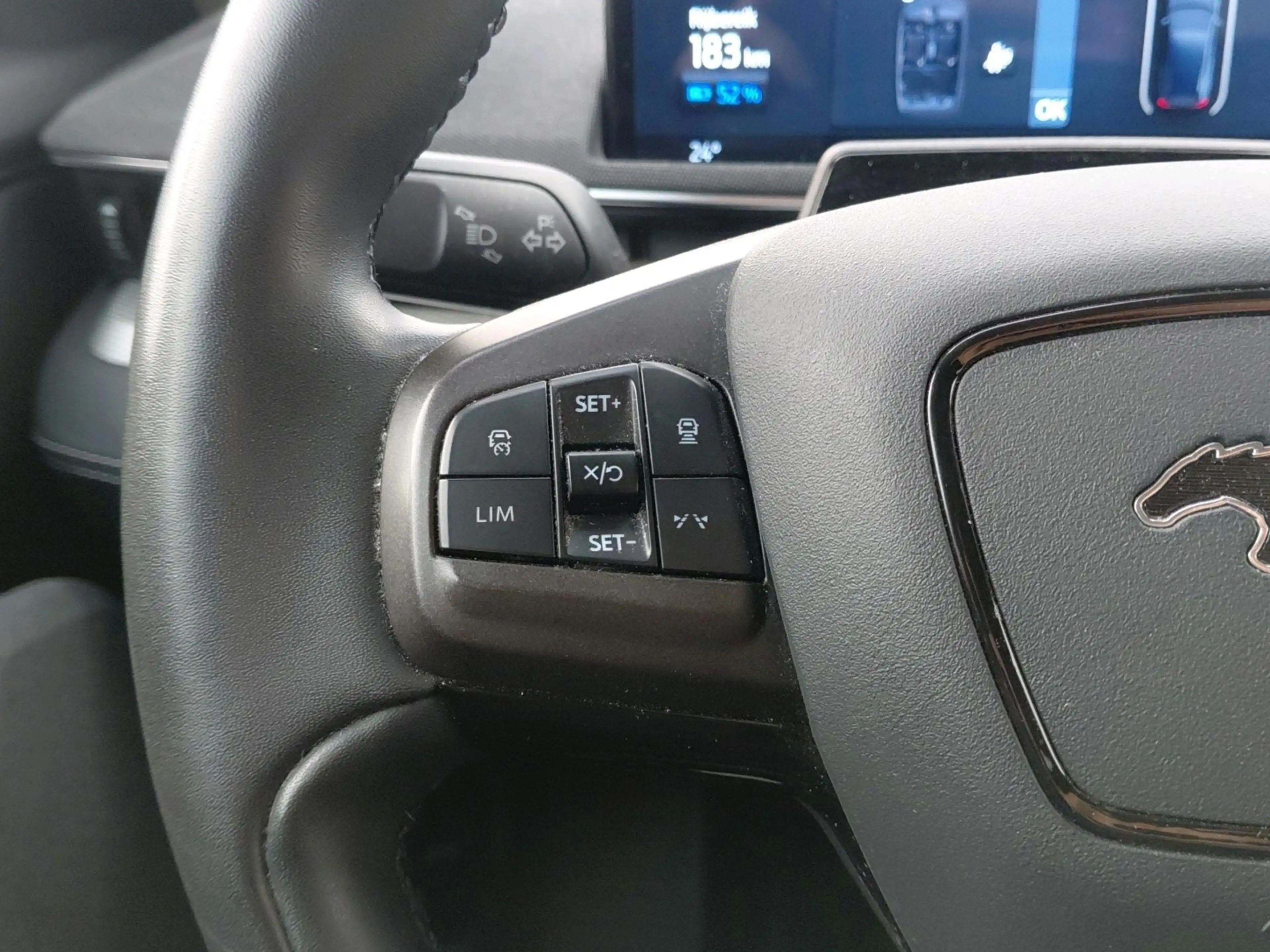 Ford Mustang Mach-E RWD 75 kWh — photo 14